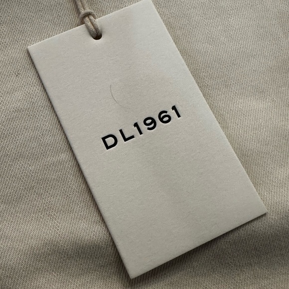 DL1961 denim shorts - NWT - Picture 4 of 6